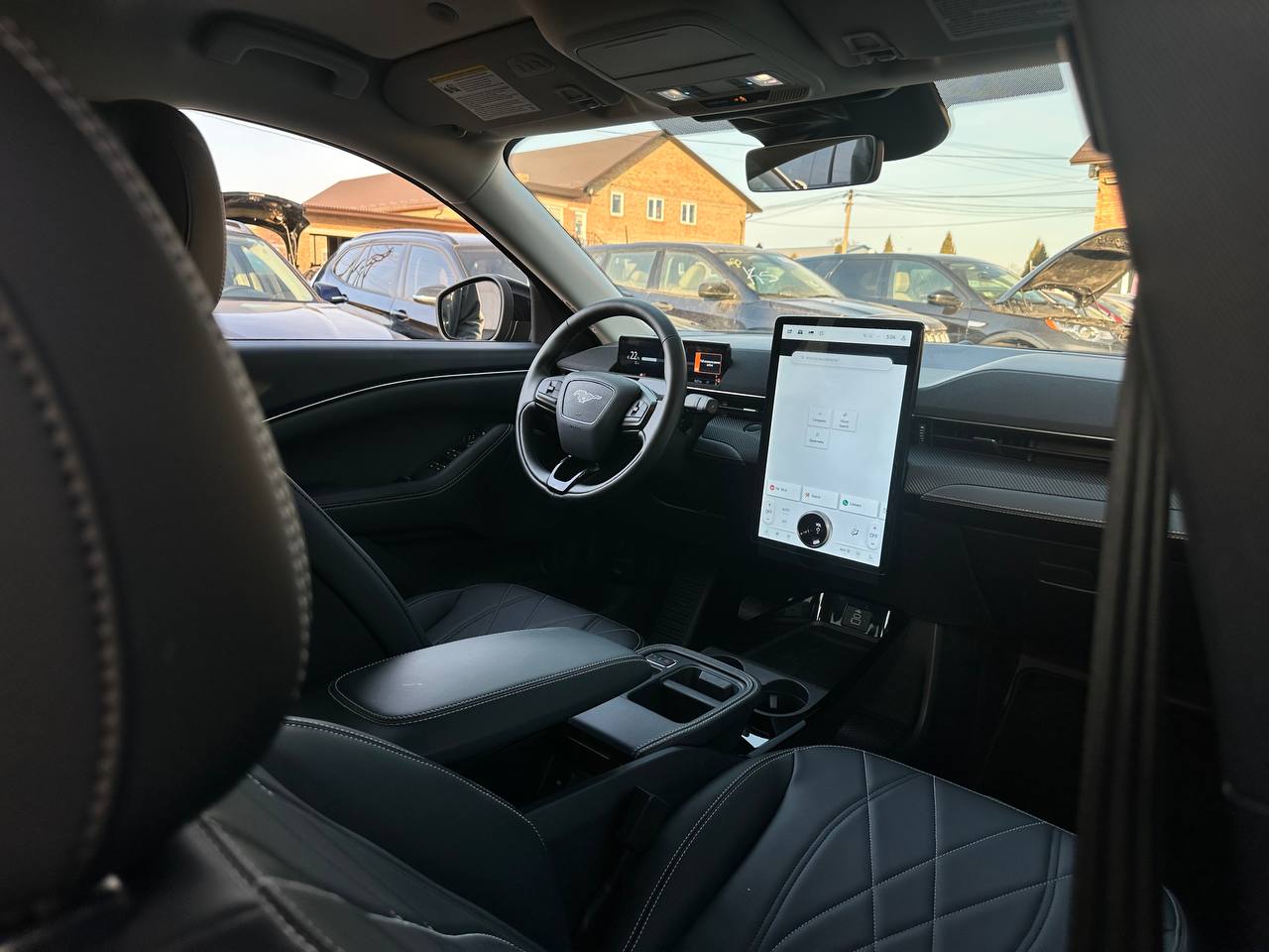 FORD MUSTANG MACH-E SELECT 2025