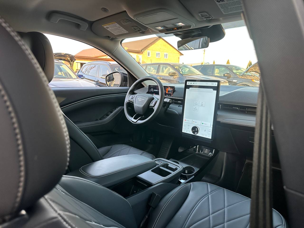 FORD MUSTANG MACH-E SELECT 2025