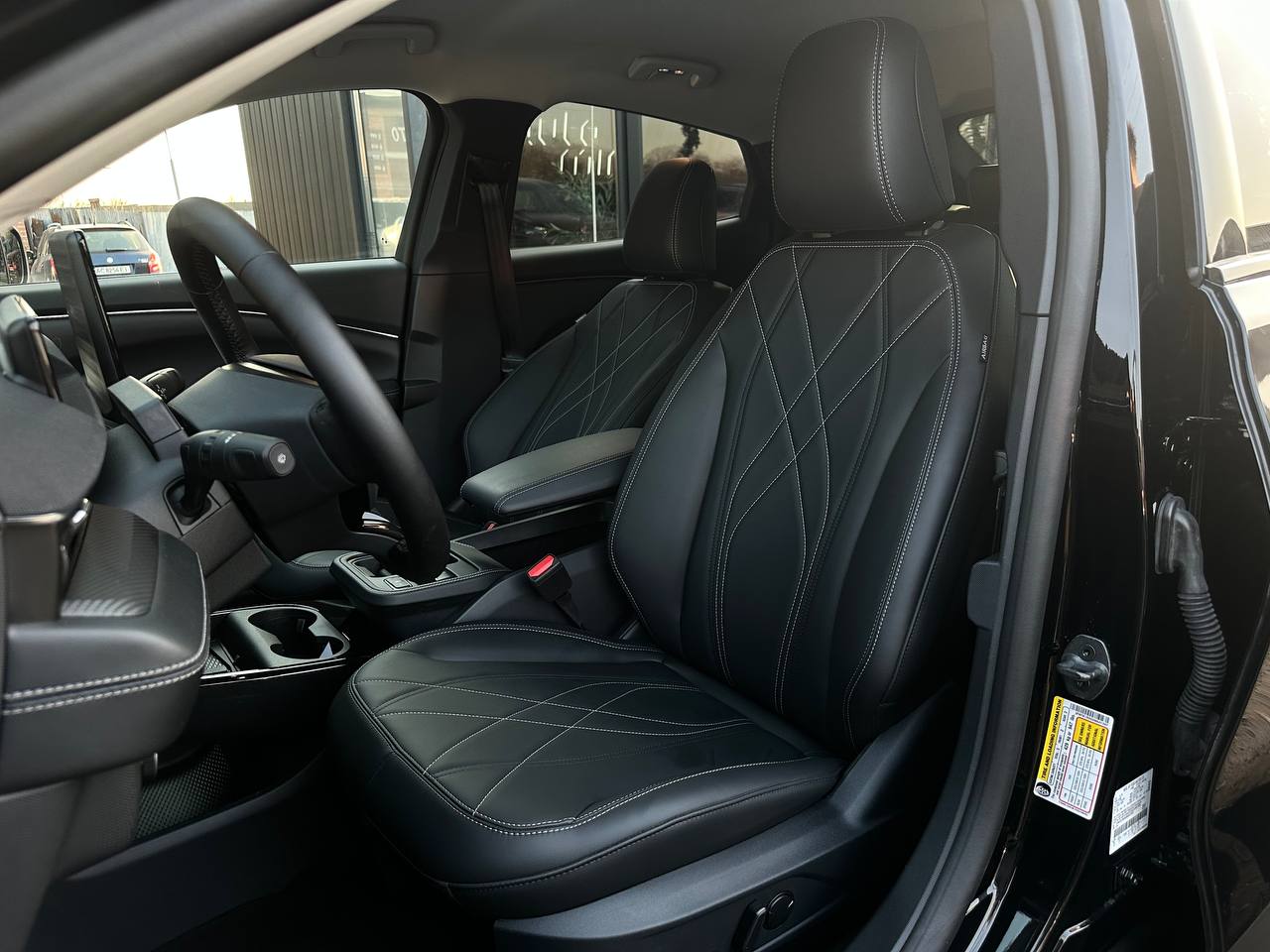 FORD MUSTANG MACH-E SELECT 2025