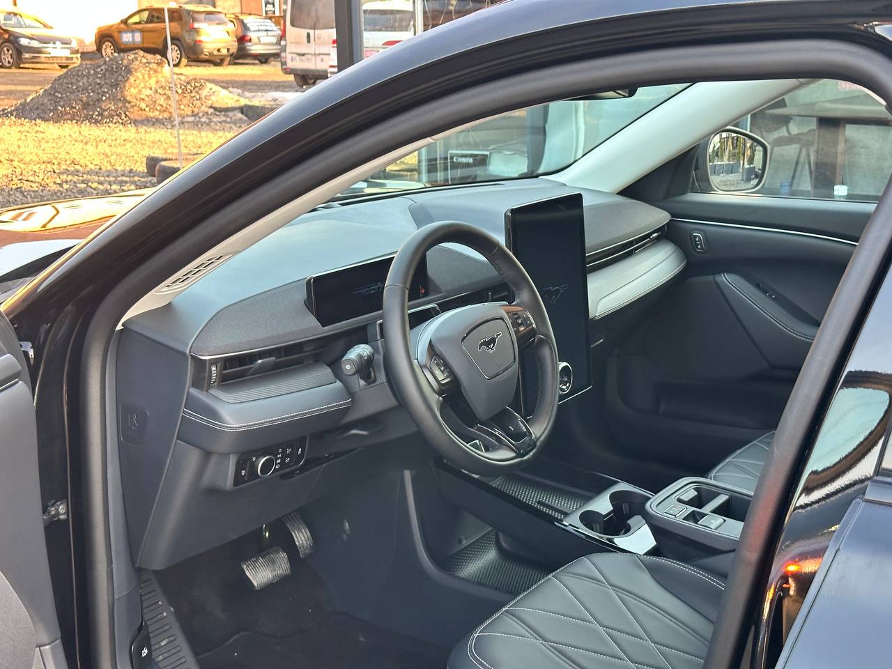 FORD MUSTANG MACH-E SELECT 2025