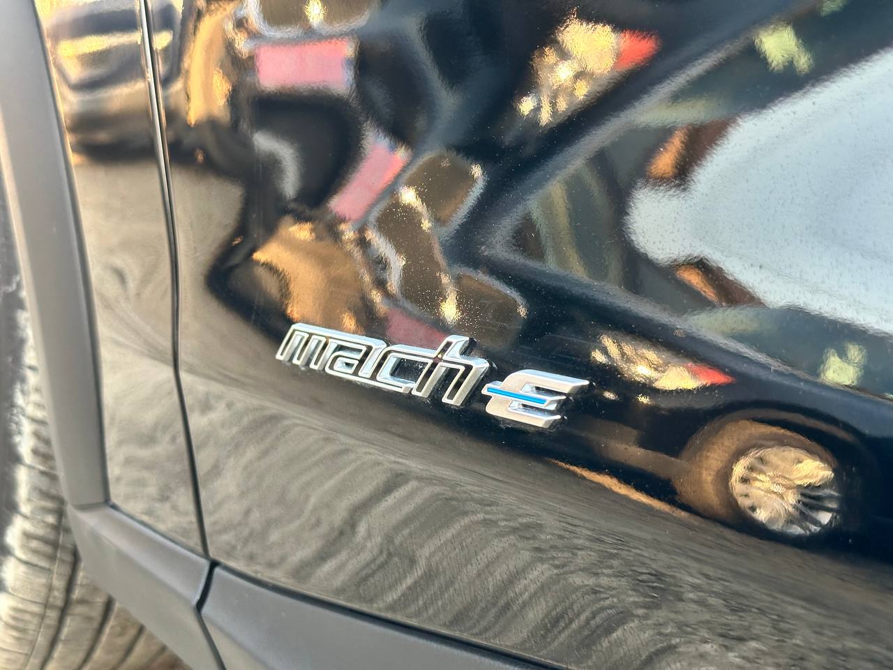 FORD MUSTANG MACH-E SELECT 2025