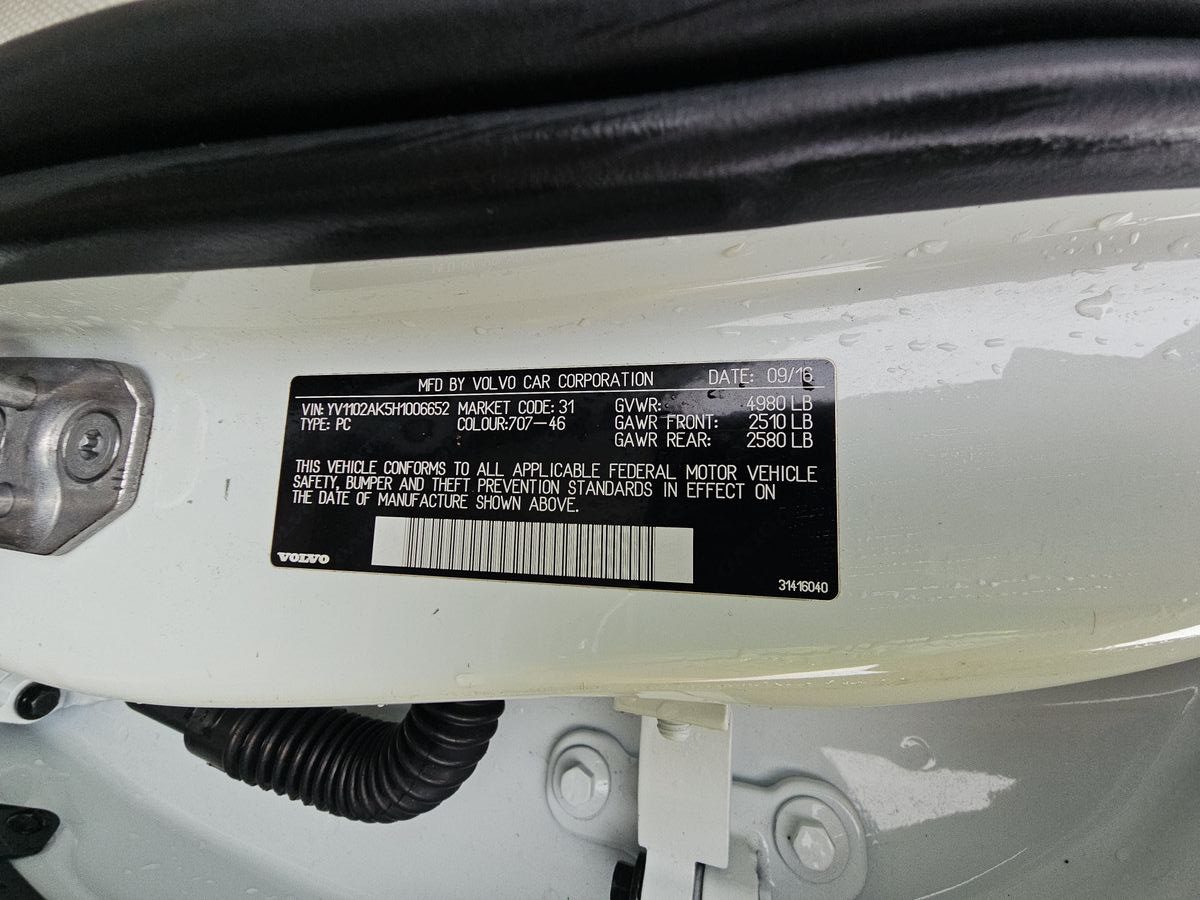 VOLVO S90 T5 MOMENTUM 2017