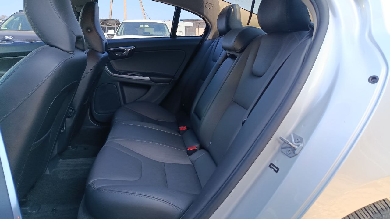 VOLVO S60 PREMIER 2013