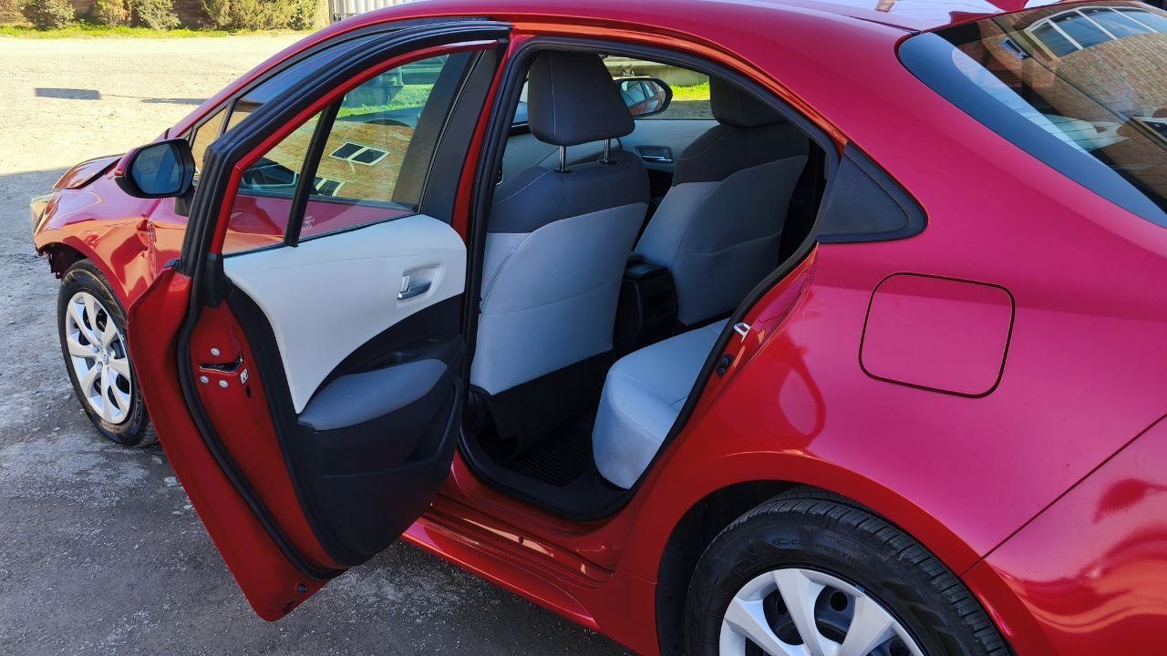 TOYOTA COROLLA LE 2019