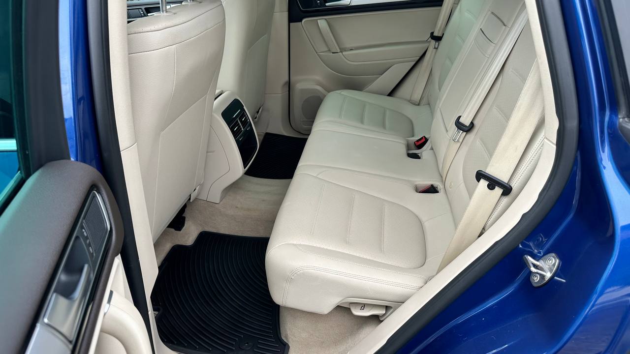 VOLKSWAGEN TOUAREG SPORT 2015