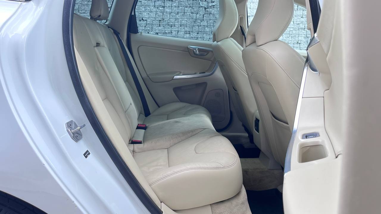 VOLVO XC60 T6 PREMIER 2014