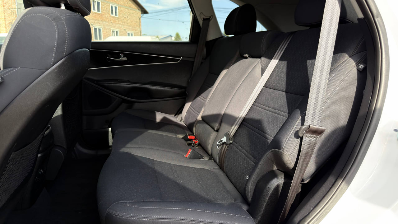 KIA SORENTO LX 2016