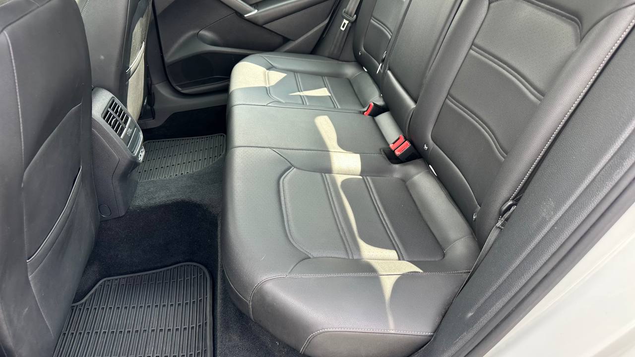 VOLKSWAGEN PASSAT SE 2020