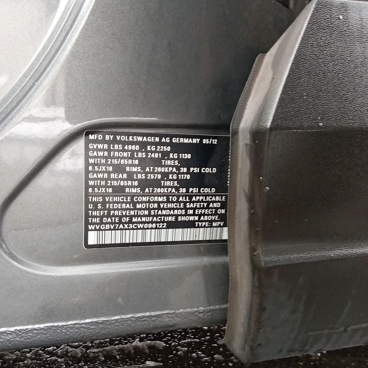 VOLKSWAGEN TIGUAN S 2012