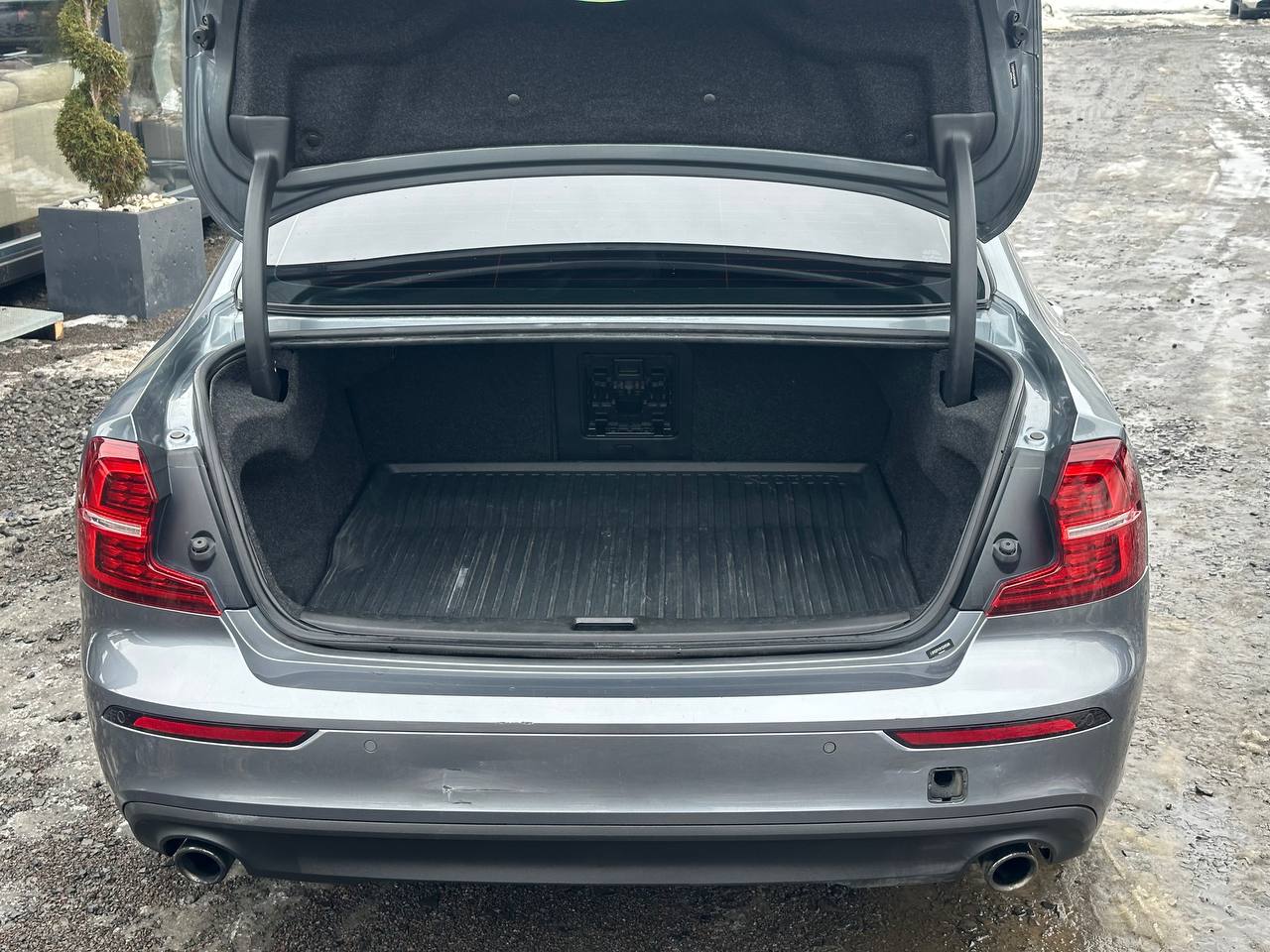 VOLVO S60 T5 MOMENTUM 2019