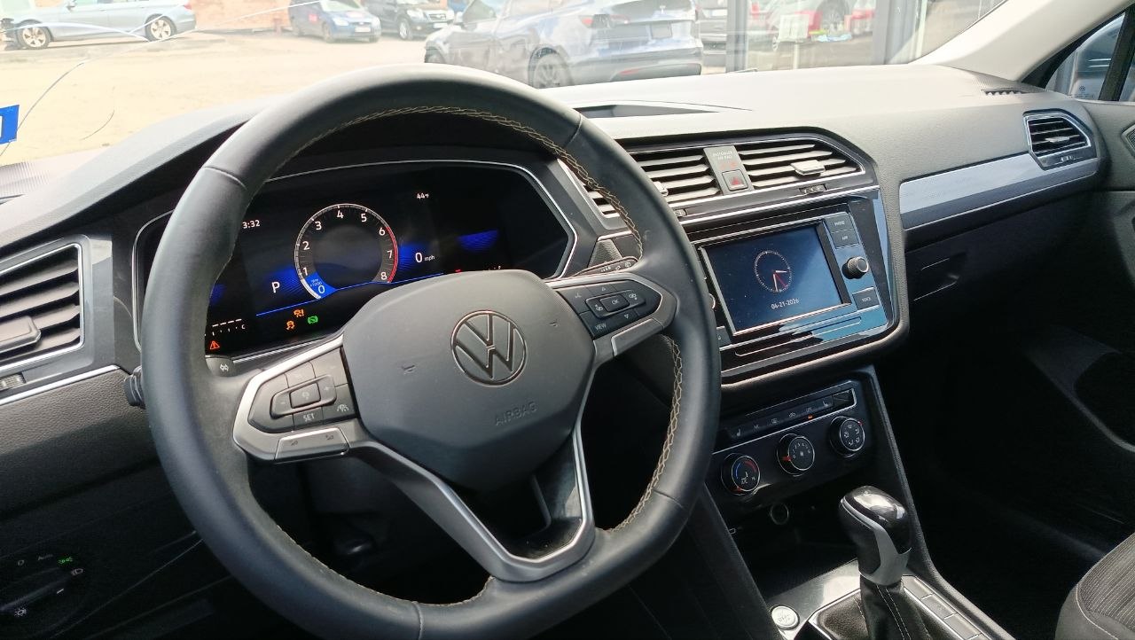 VOLKSWAGEN TIGUAN S 2023