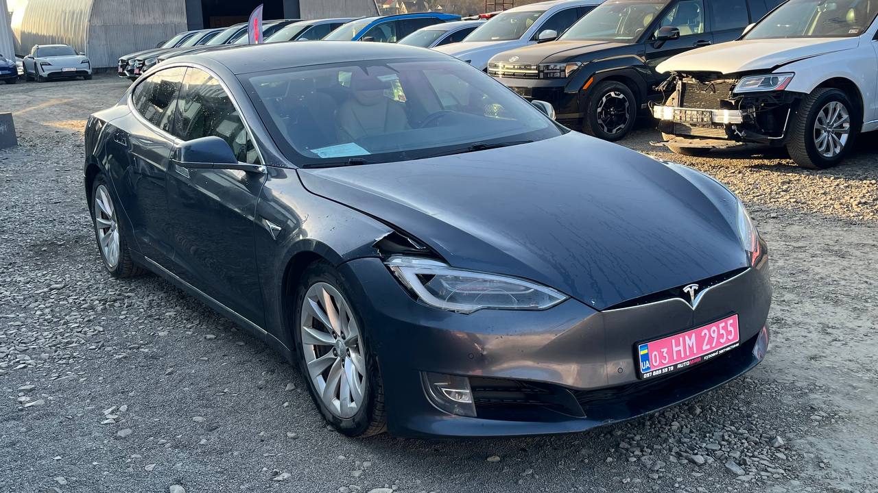TESLA MODEL S 2017