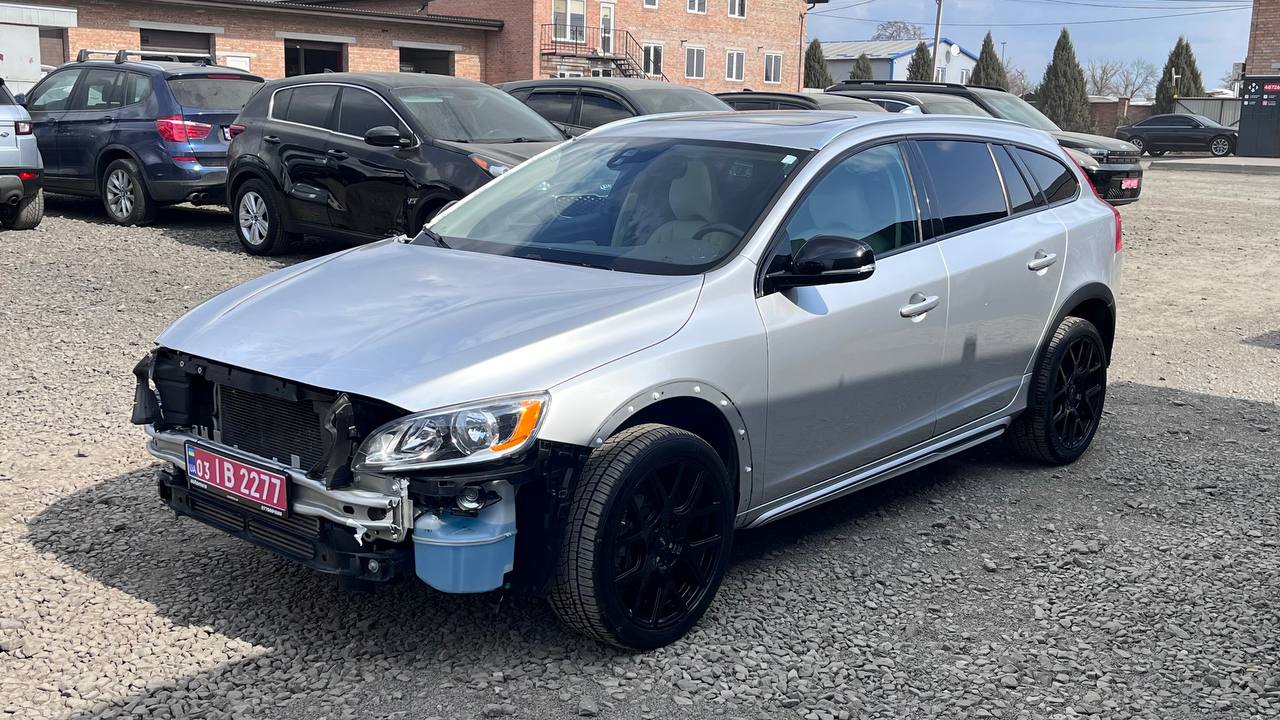 VOLVO V60 CROSS COUNTRY PREMIER 2016