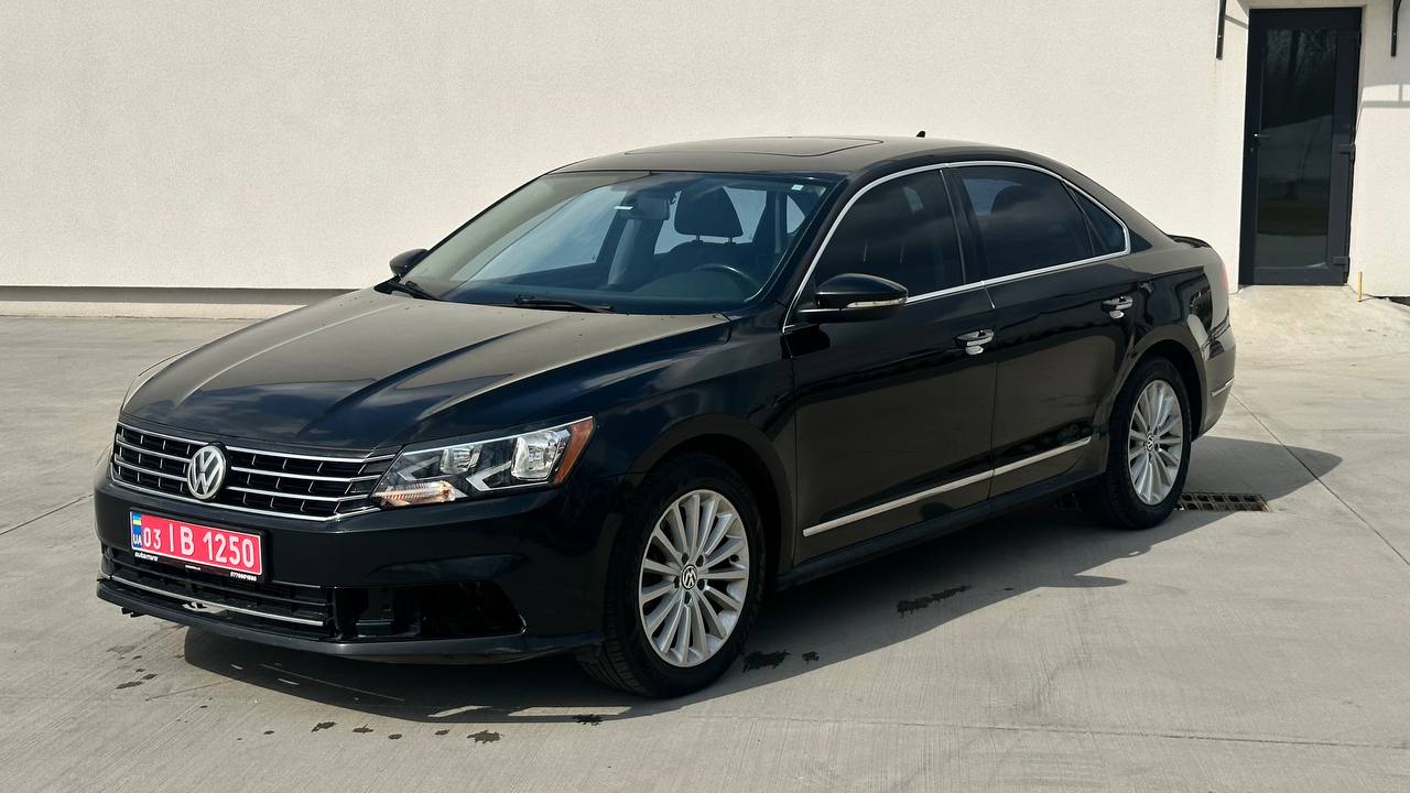 VOLKSWAGEN PASSAT SE 2015