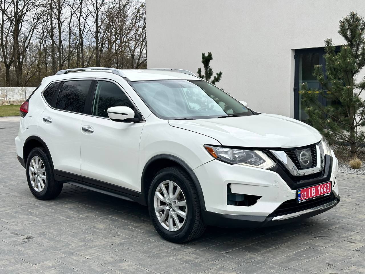 NISSAN ROGUE SV 2017