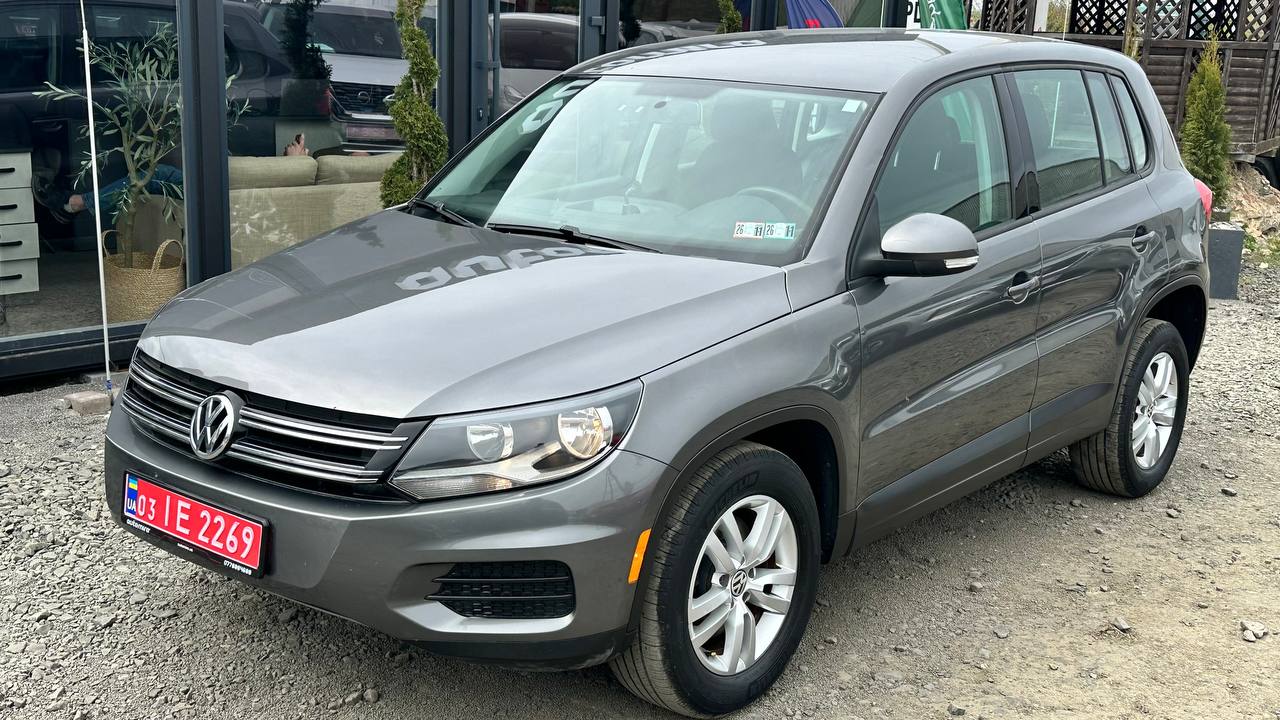 VOLKSWAGEN TIGUAN S 2012