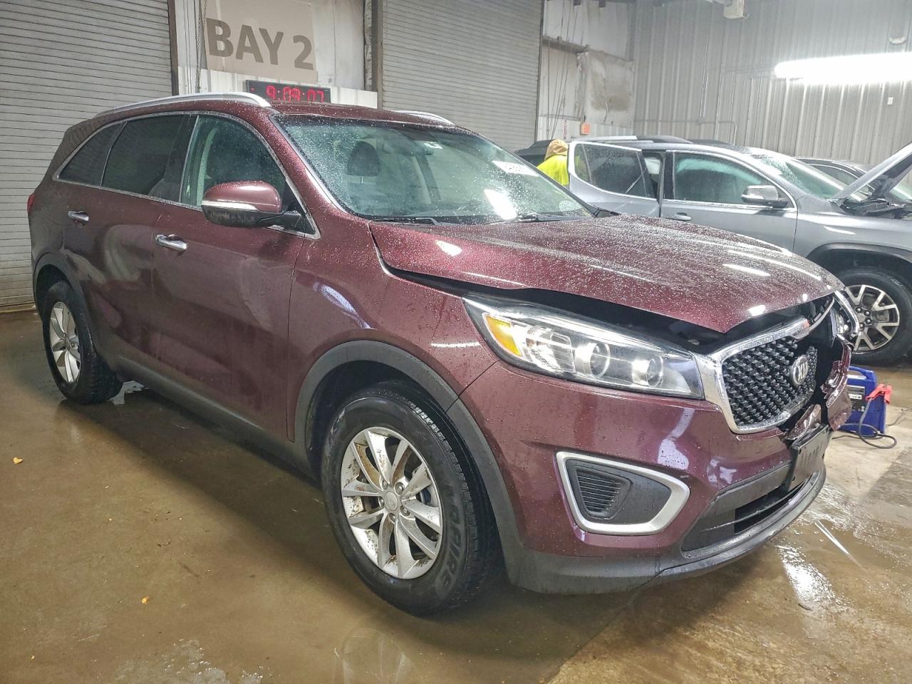 KIA SORENTO LX 2017