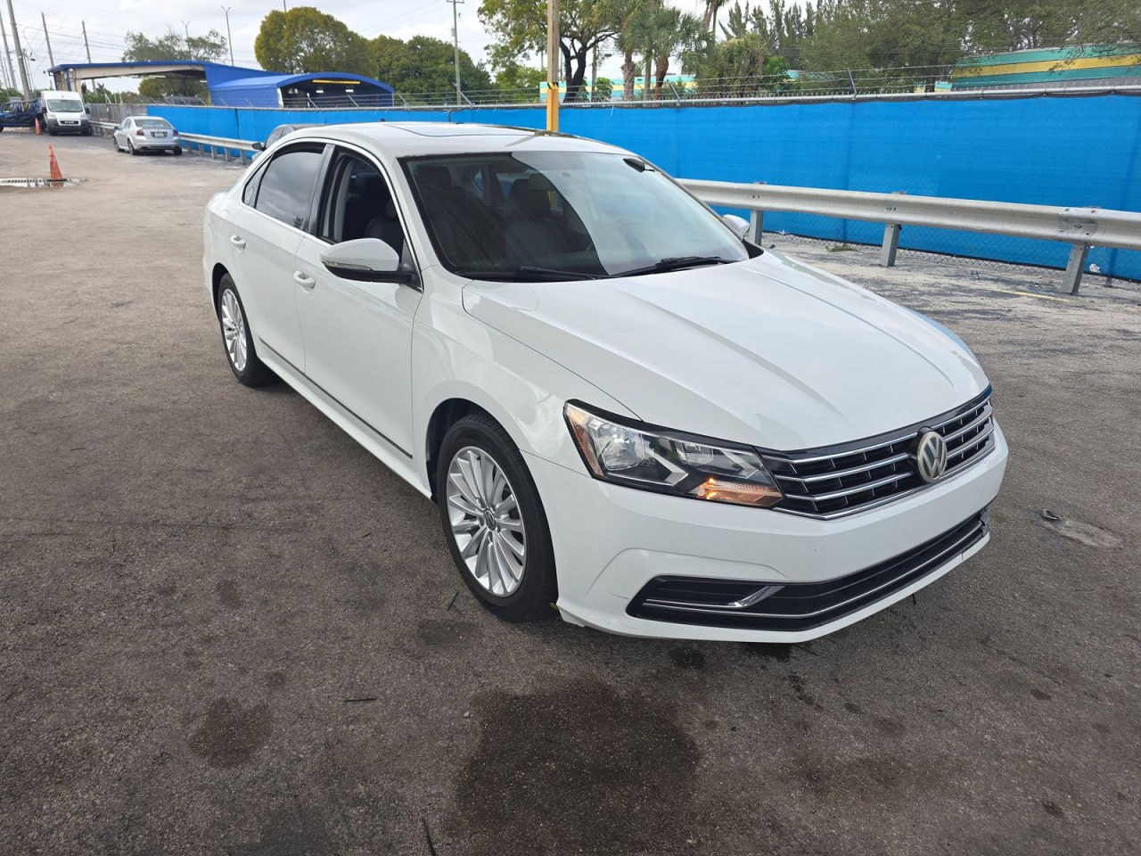 VOLKSWAGEN PASSAT SE 2016