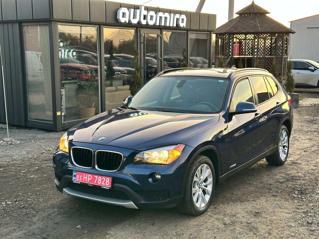 BMW X1 Sports Activity Vehicle xDrive28i 2013