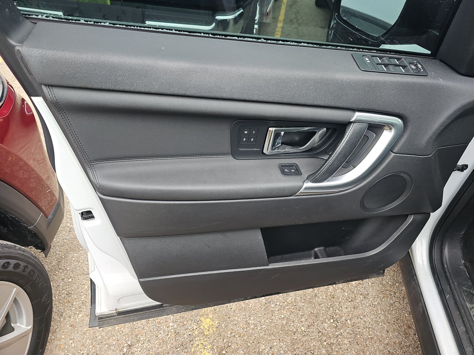 LAND ROVER DISCOVERY SPORT HSE 2015