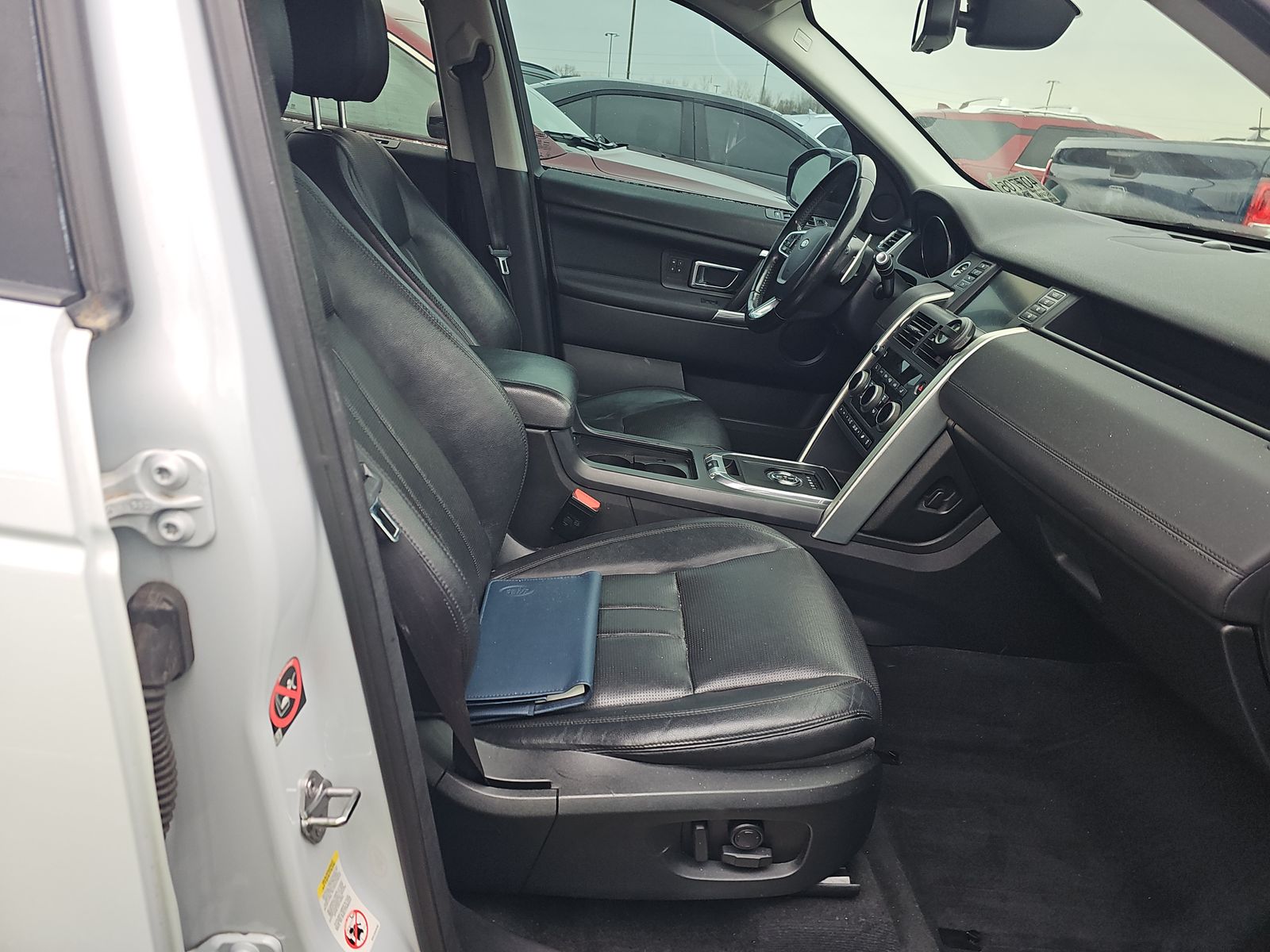 LAND ROVER DISCOVERY SPORT HSE 2015