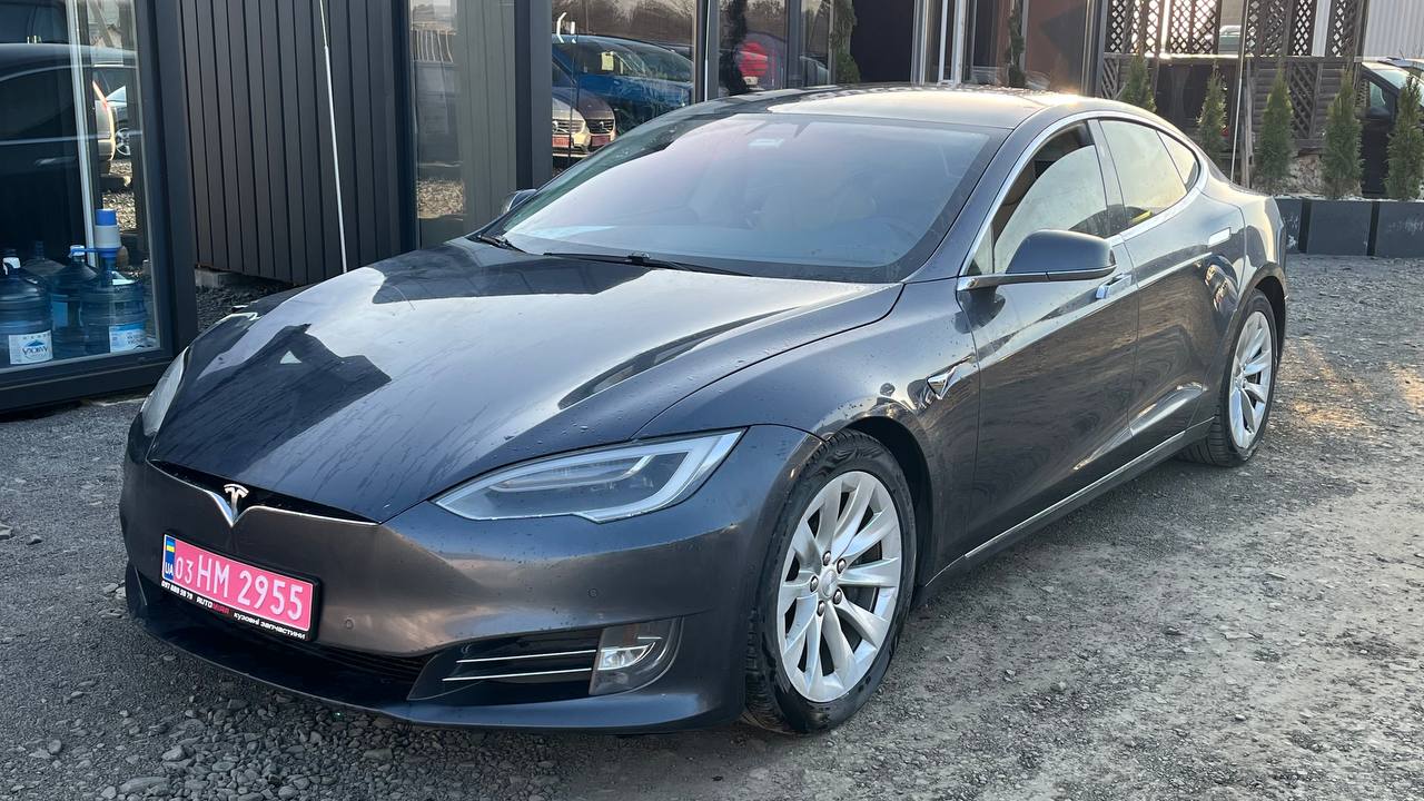 TESLA MODEL S 2017