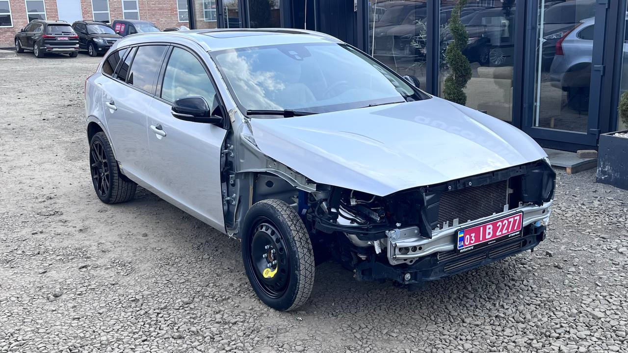 VOLVO V60 CROSS COUNTRY PREMIER 2016