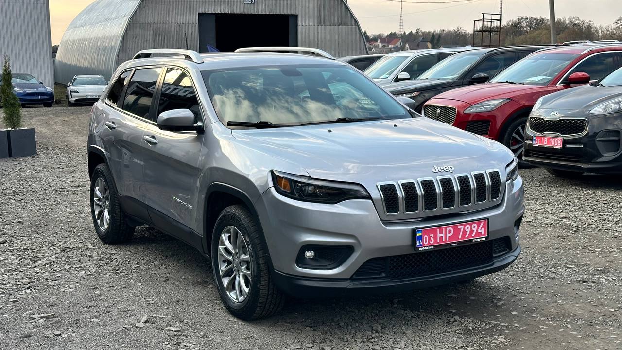 JEEP CHEROKEE LATITUDE PLUS 2019