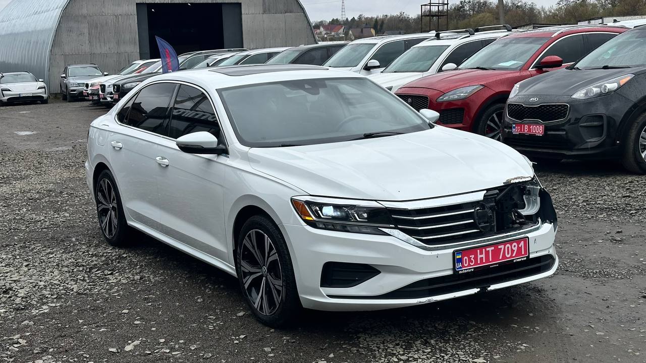 VOLKSWAGEN PASSAT SE 2021