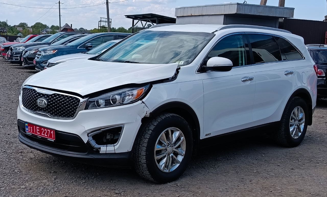 KIA SORENTO LX 2016