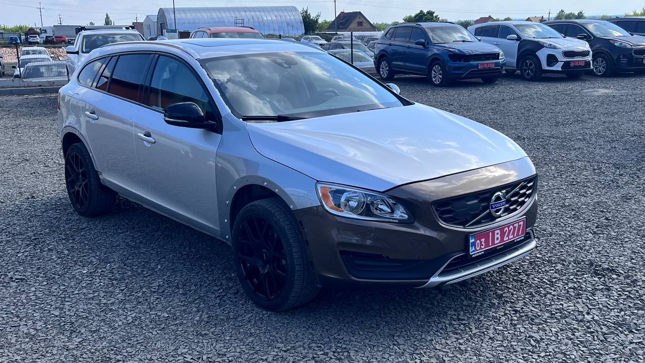 VOLVO V60 CROSS COUNTRY PREMIER 2016