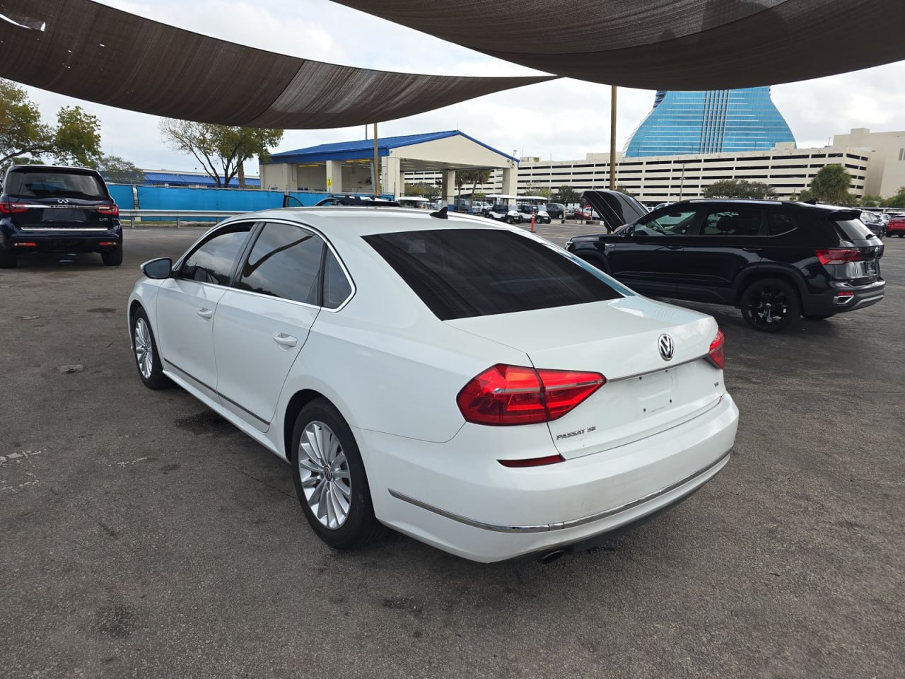 VOLKSWAGEN PASSAT SE 2016