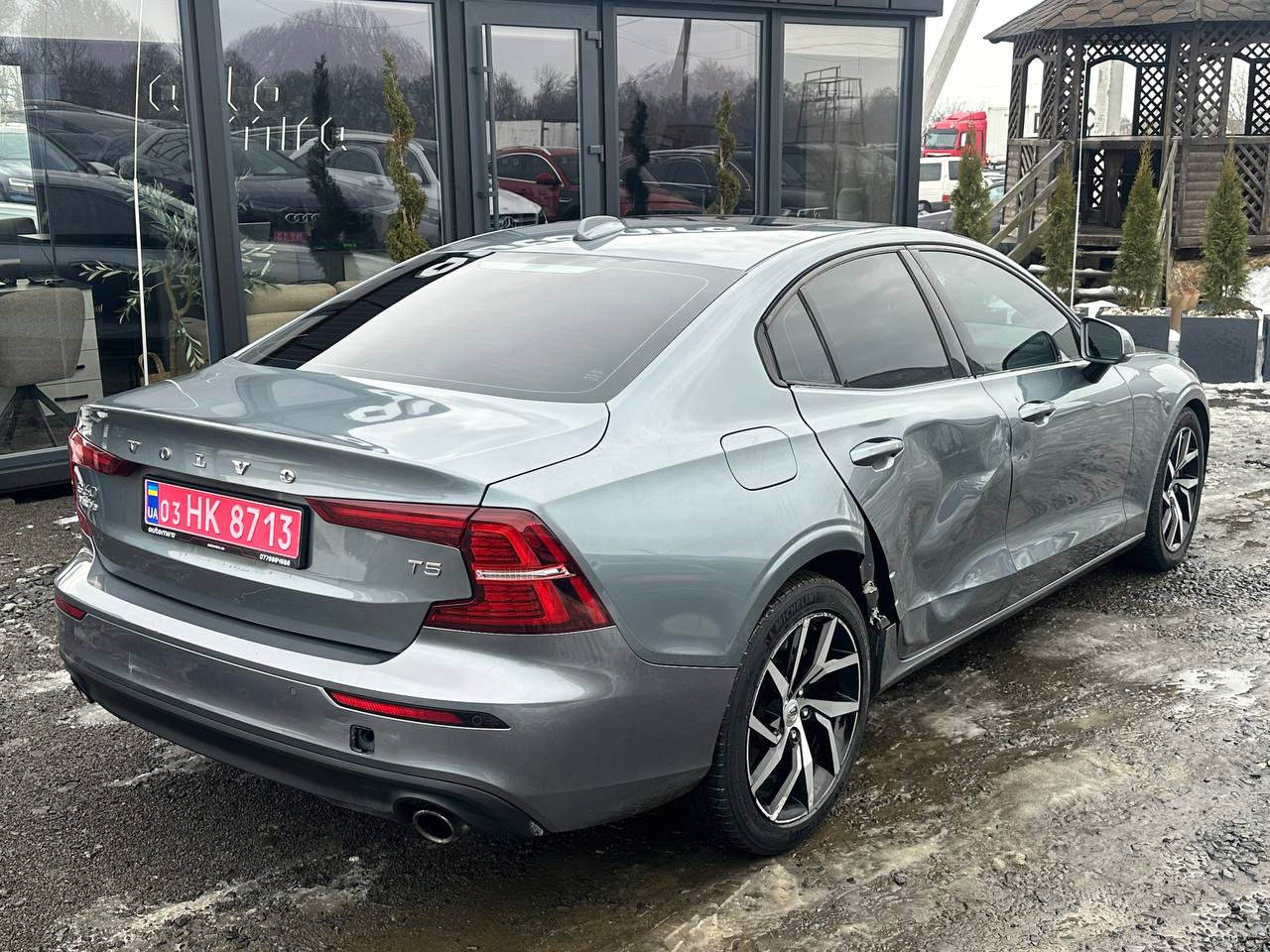 VOLVO S60 T5 MOMENTUM 2019