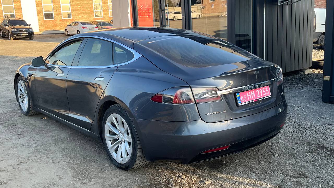 TESLA MODEL S 2017
