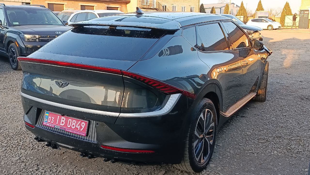 KIA EV6 LIGHT 2022
