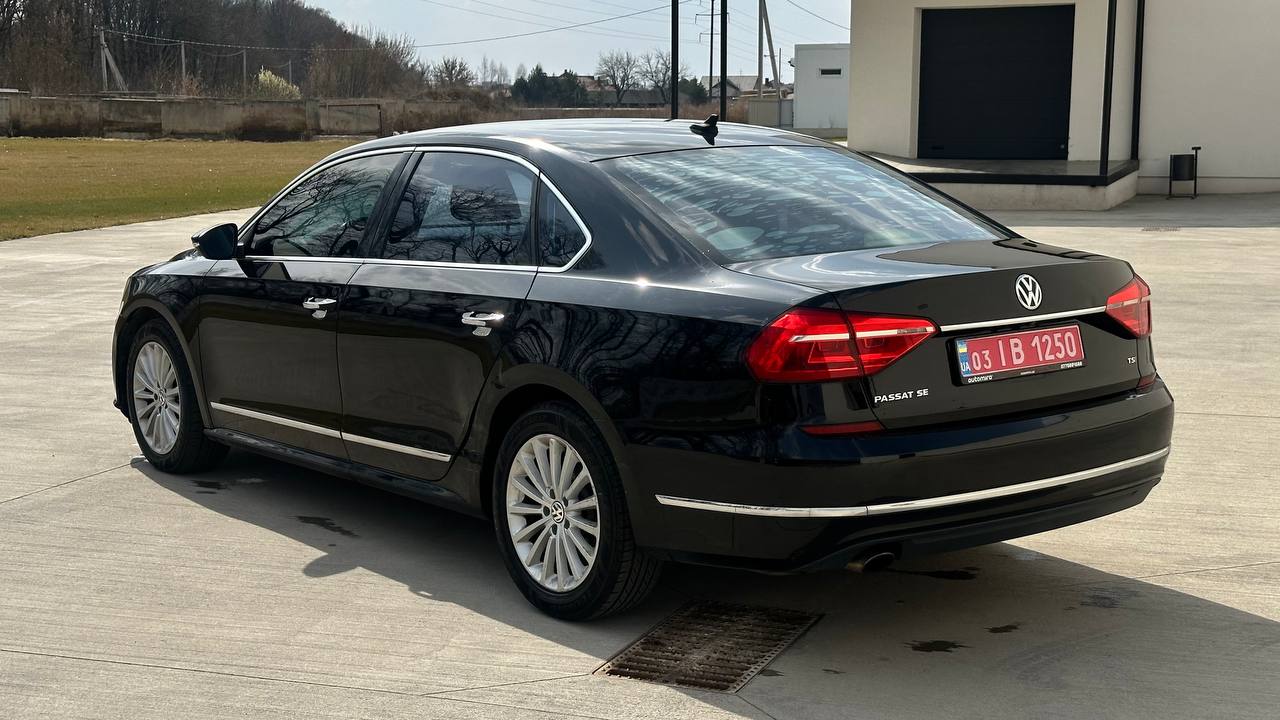 VOLKSWAGEN PASSAT SE 2015