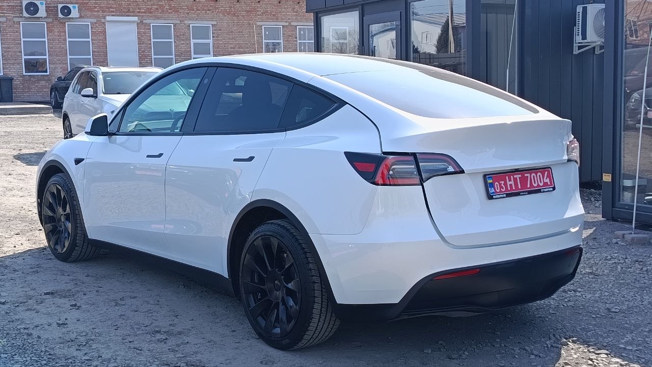 TESLA MODEL Y AWD DUAL MOTOR 2021