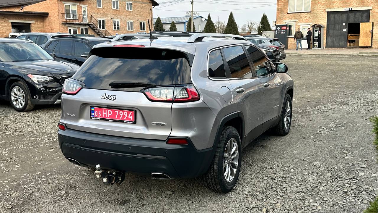 JEEP CHEROKEE LATITUDE PLUS 2019