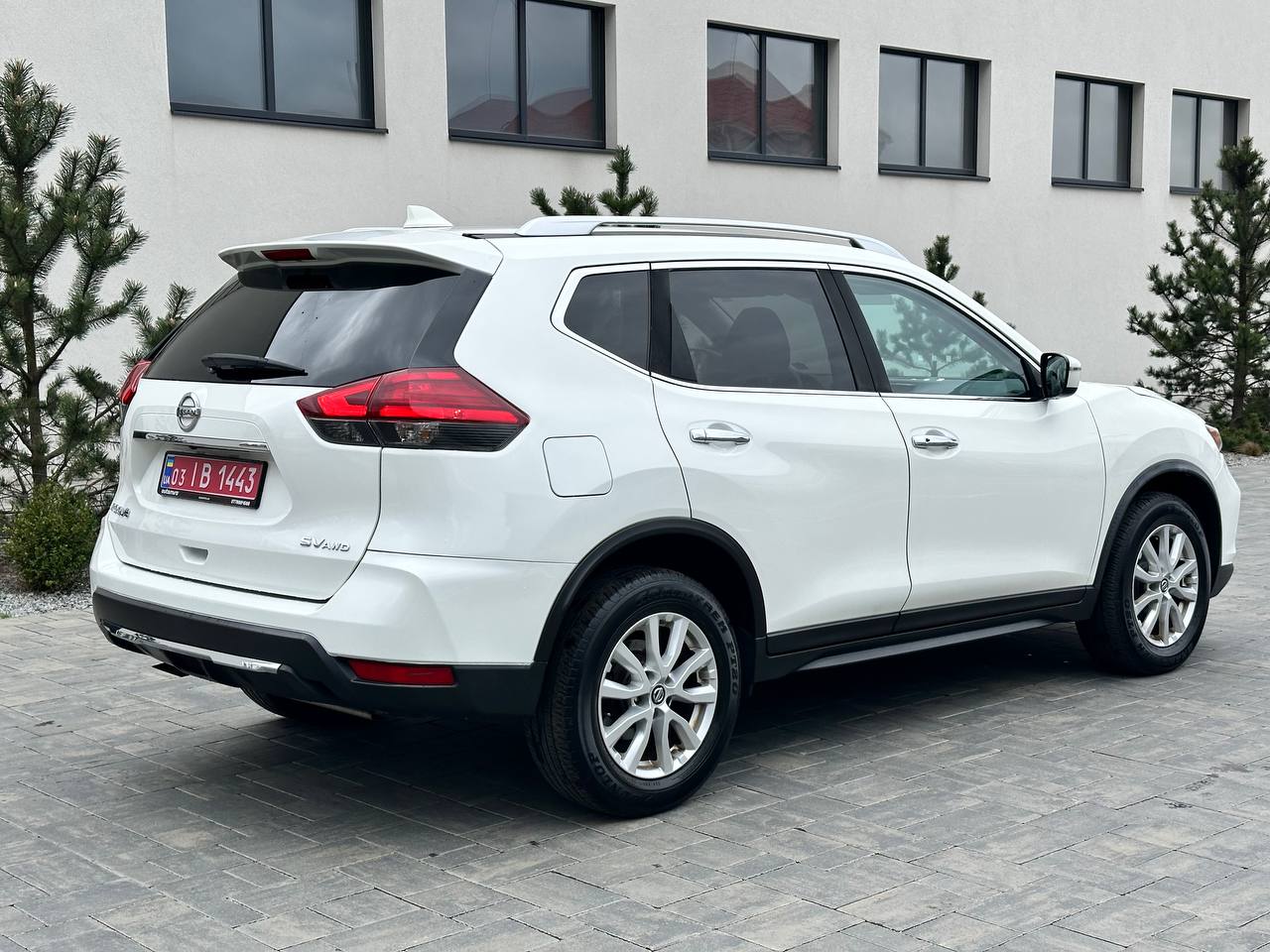 NISSAN ROGUE SV 2017