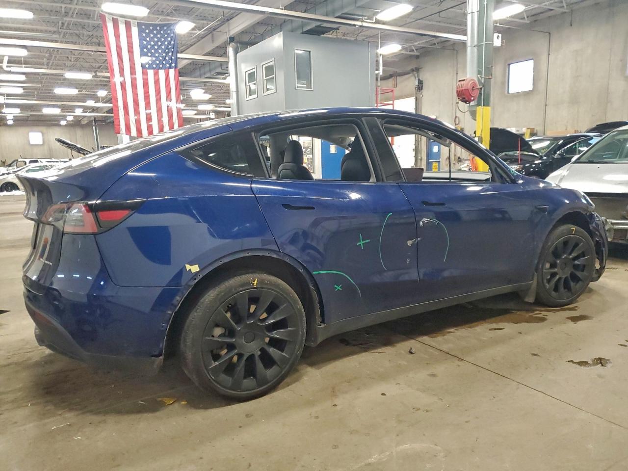 TESLA MODEL Y DUAL MOTOR 2023