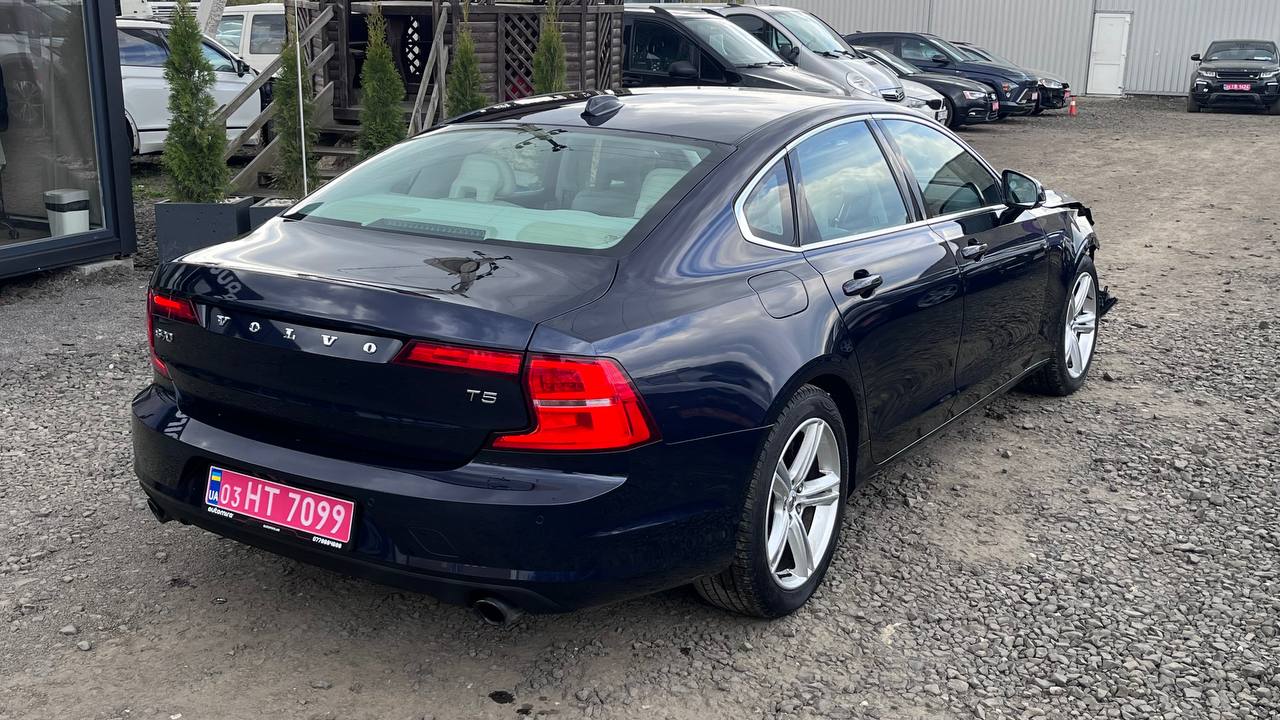 VOLVO S90 T5 MOMENTUM 2016