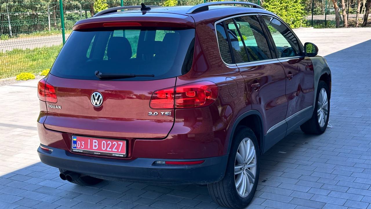 VOLKSWAGEN TIGUAN S 2013