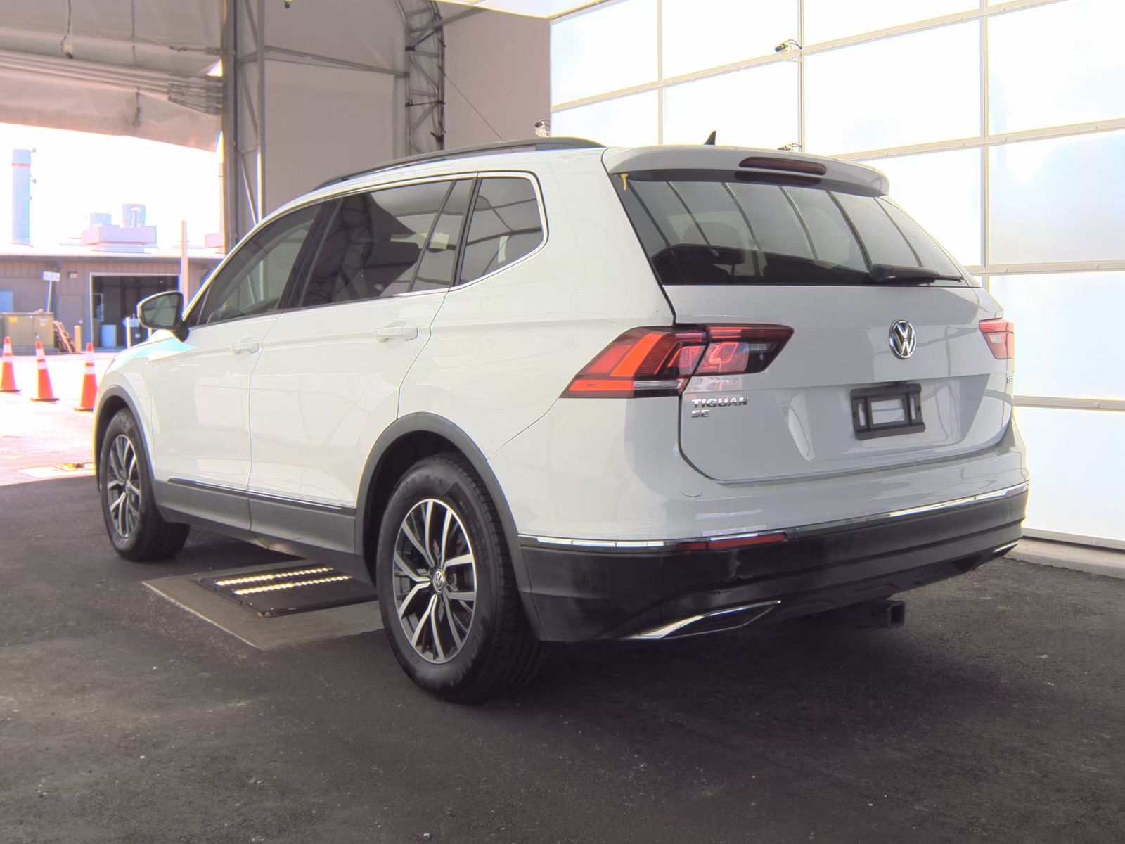 VOLKSWAGEN TIGUAN SE 2017