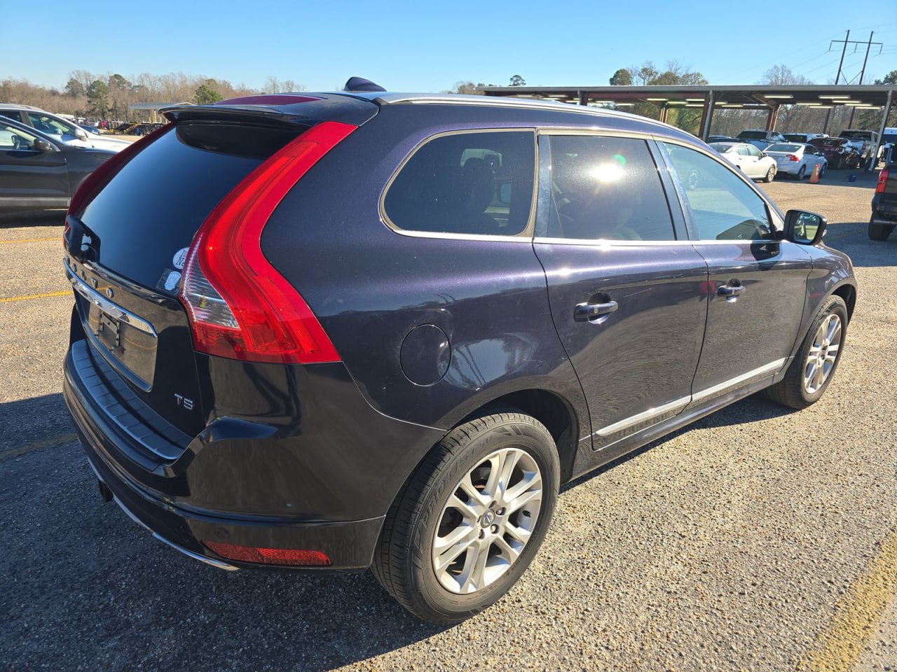 VOLVO XC60 T5-Е PREMIER 2016