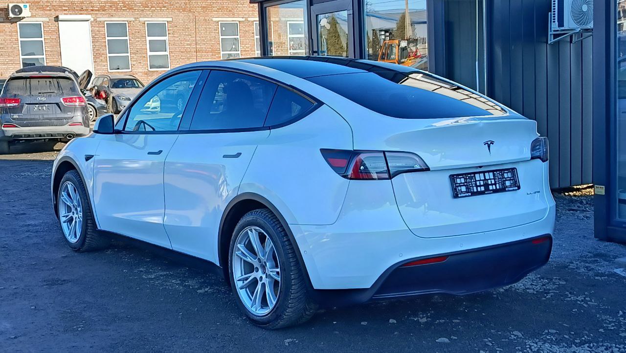 TESLA MODEL Y DUAL MOTOR 2020