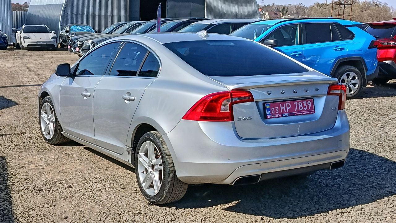 VOLVO S60 PREMIER 2013