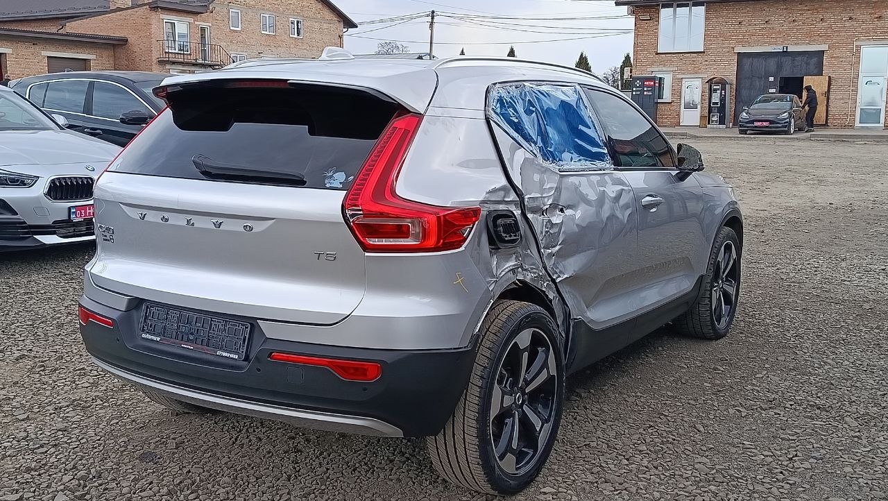 VOLVO XC40 T5 MOMENTUM 2019