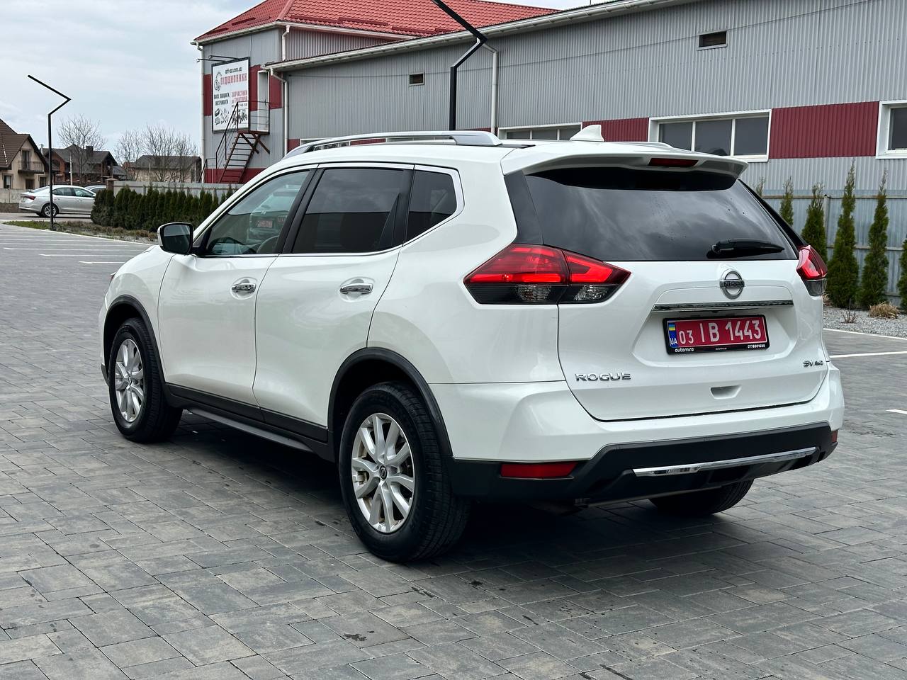 NISSAN ROGUE SV 2017