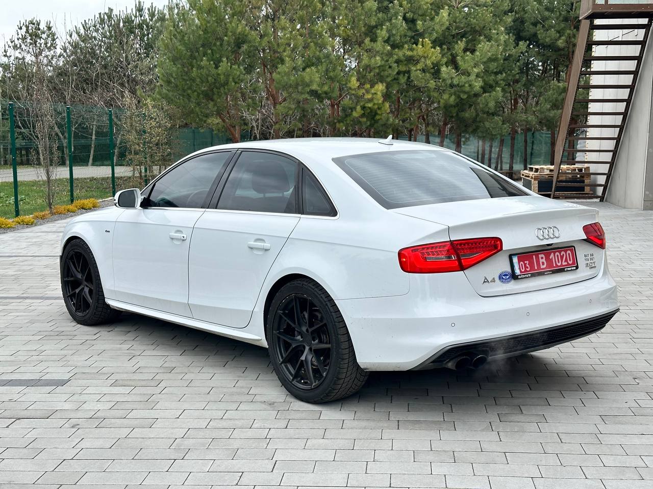 AUDI A4 PREMIUM PLUS 2013