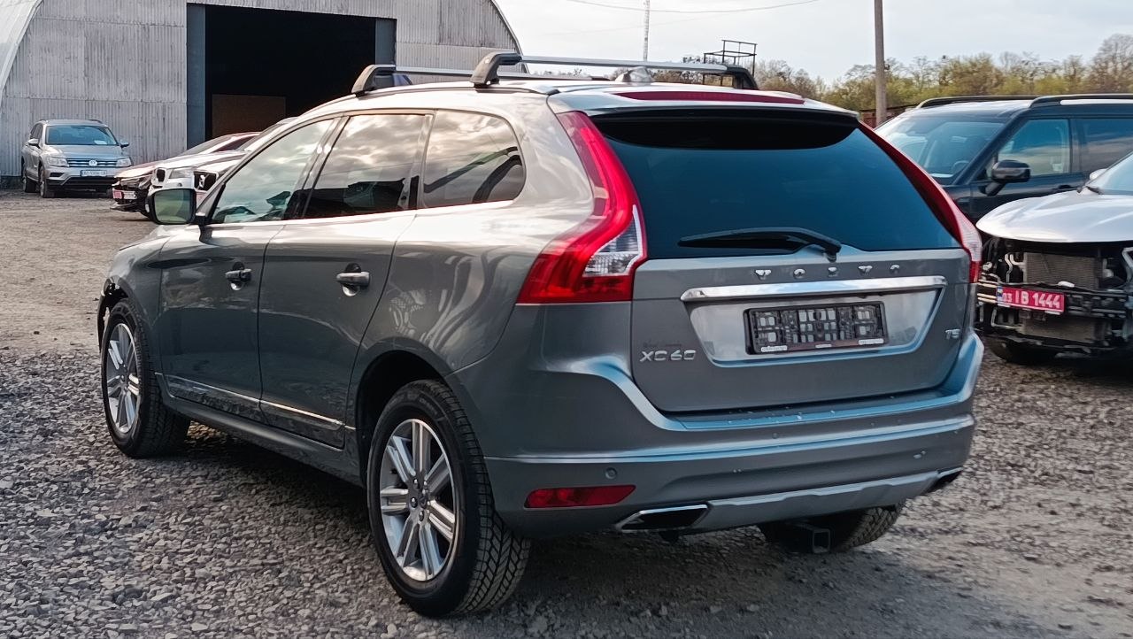 VOLVO XC60 T5 INSCRIPTION 2016